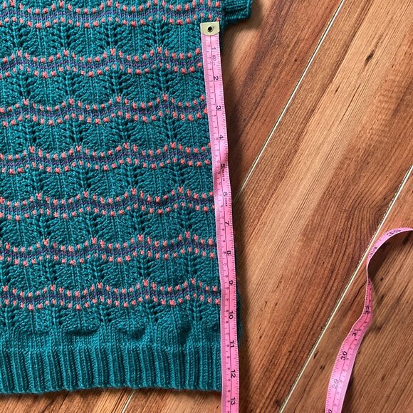 Top V-neck Lace details Hand Knit - Picture 8 of 10